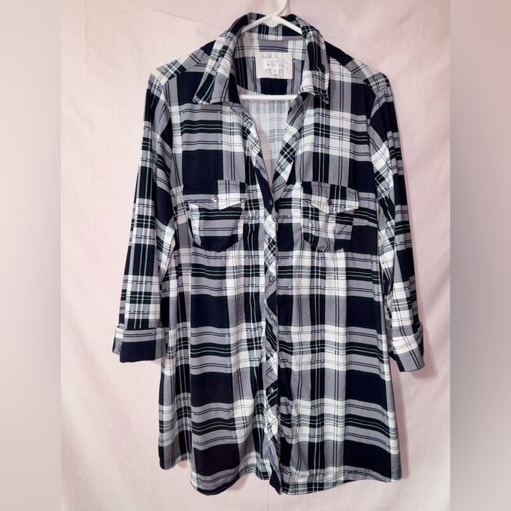 Market & Spruce Black, White & Dark Green Plaid Shirt